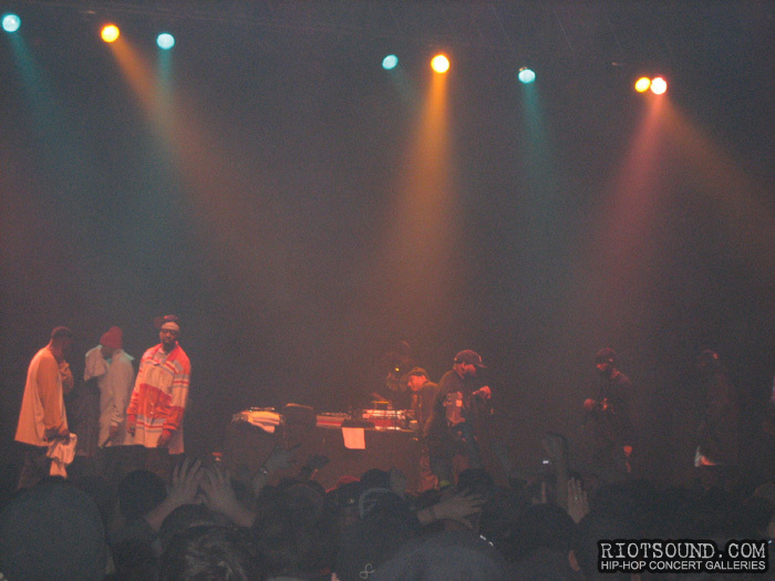 13_Wu_Tang_Clan_On_Stage