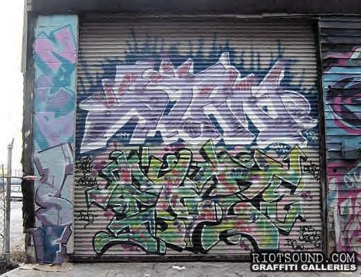 Graffiti_On_Roll_Down_Gate