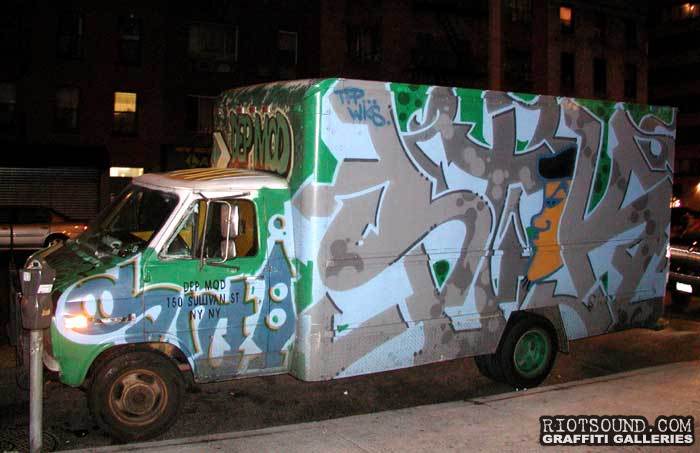 Truck Graffiti Piece 02