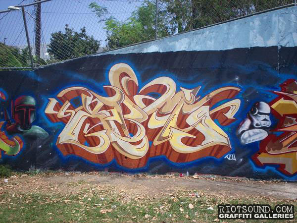 XOMI Graffiti Art