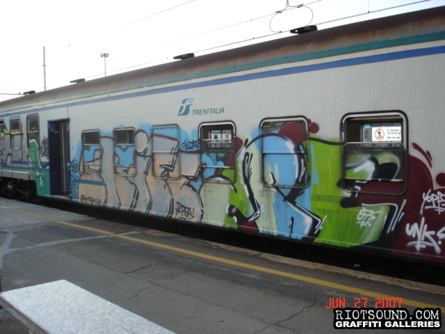 11_Milan_Train_Graff_Piece