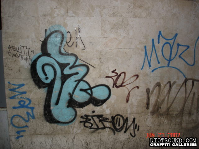 12_Graffiti_In_Rome