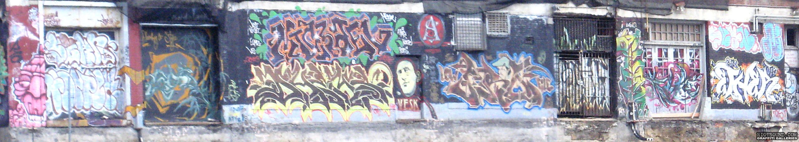 Graffiti Art Legal Wall
