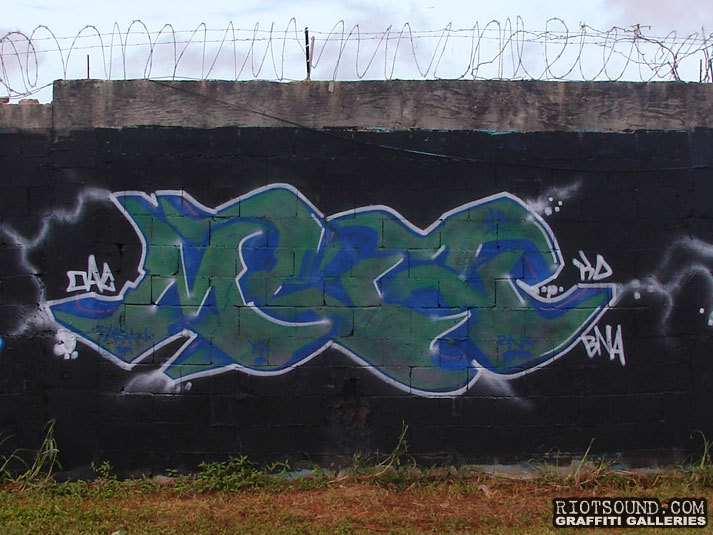 MEC Graff Piece