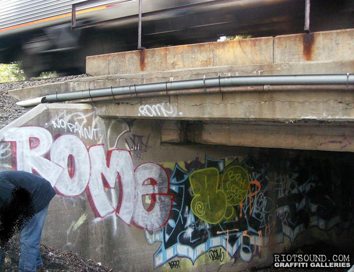 ROME Graffiti BRH