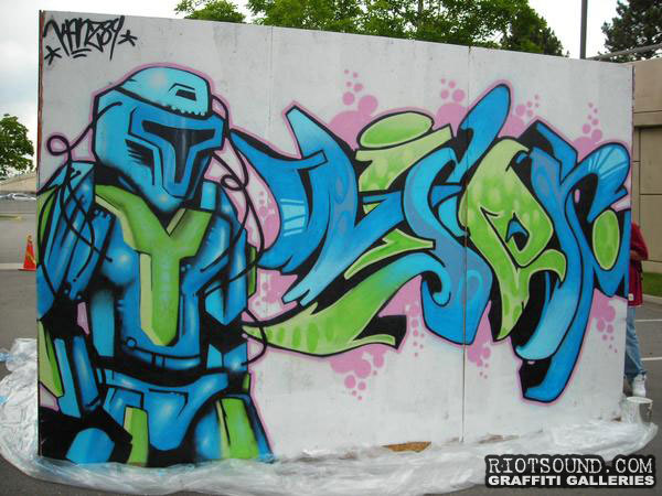 Robot by KANZ and WISER
