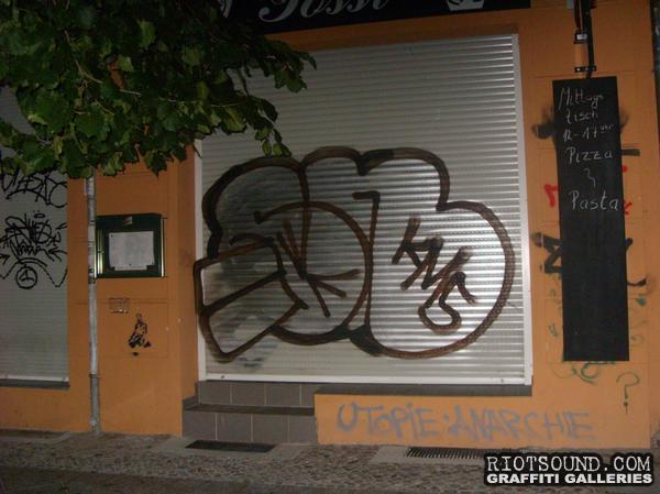 berlin graffiti
